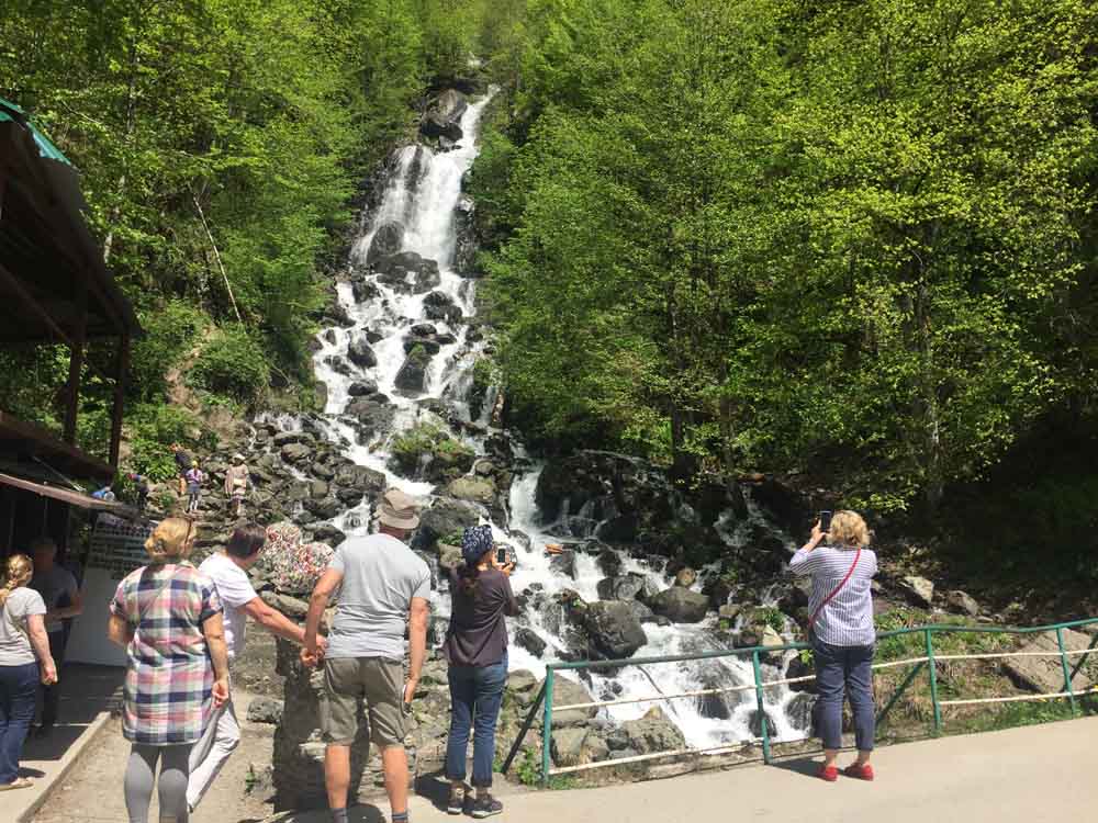 водопад молочный Абхазия 2019